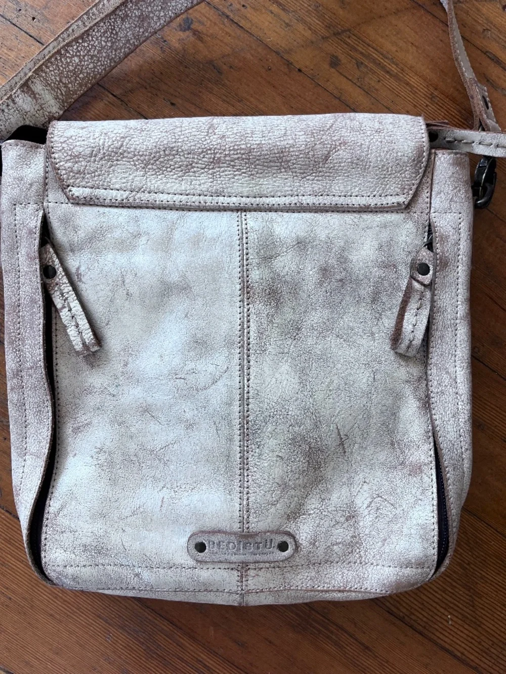 Bed Stu Ainhoa LTC Crossbody Leather Purse